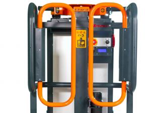 Piattaforme aeree articolate telescopiche Piattaforme aeree verticali Faraone Elevah 40 Tires