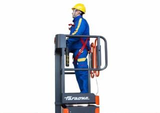 Piattaforme aeree articolate telescopiche Piattaforme aeree verticali Faraone Elevah 5 Move Light 