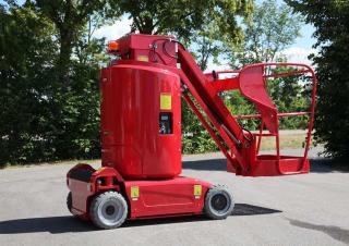 Piattaforme aeree articolate telescopiche Piattaforme aeree verticali PB PB MB112-10EC