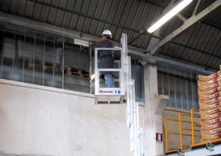 Piattaforme aeree articolate telescopiche Piattaforme aeree verticali Faraone ZP 10-150 E