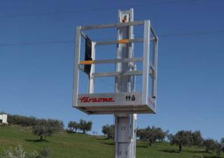 Piattaforme aeree articolate telescopiche Piattaforme aeree verticali Faraone ZP 10-200 I 