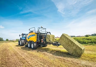 Presse per grandi imballaggi + Presse ad alta pressione New Holland BB 1270 RC Plus