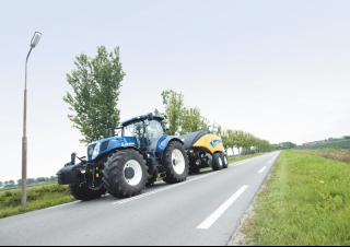 Presse per grandi imballaggi + Presse ad alta pressione New Holland BB 1290 R