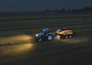 Presse per grandi imballaggi + Presse ad alta pressione New Holland BB 1290 R