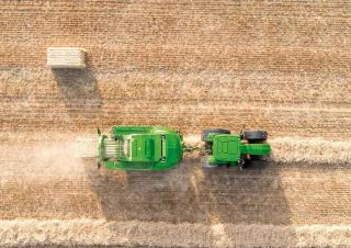 Presse per grandi imballaggi + Presse ad alta pressione John Deere L624