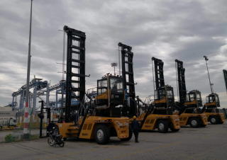 Reach stacker Sany SDCY100K9H1-T