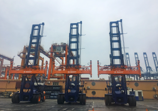 Reach stacker Sany SDCY90K8H2B
