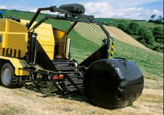 Rotopresse New Holland BR6090 Combi