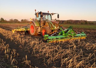 Rulli per prati e campi agricoli Kerner X-Cut Solo 450