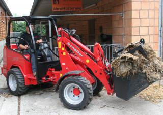 Mini caricatore frontale Schäffer 2345 SLT