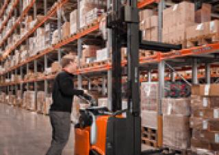 Stoccatori per pallet Impilatori Walkie BT SPE 160