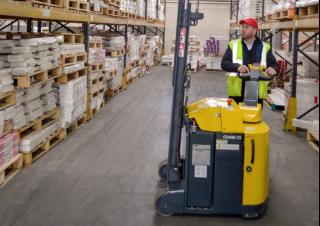 Stoccatori per pallet Impilatori Walkie Combi-Lift Combi CS 2000