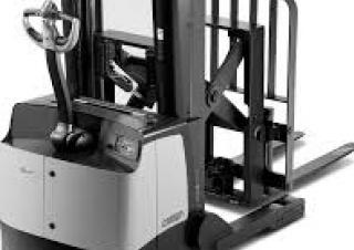 Stoccatori per pallet Impilatori Walkie Crown SHR 5520-25 TL