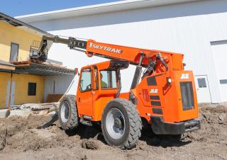 Sollevatori Telescopici Fissi JLG 10054