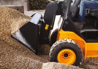 Sollevatori Telescopici Fissi JCB TLT35D