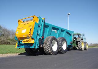 Tecnologia per liquami e letame Spandiletame Rolland RF 7322