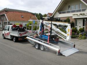 Piattaforme aeree articolate Piattaforme aeree articolate cingolate Hinowa GL 14.70