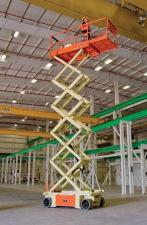 Piattaforme aeree a forbice Piattaforme aeree verticali a pantografo su ruote JLG 10RS