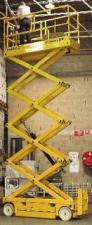 Piattaforme aeree a forbice Piattaforme aeree verticali a pantografo su ruote Haulotte Compact 10N