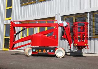 Piattaforme aeree articolate Piattaforme aeree articolate gommate PB DINO 112 II