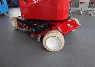 Piattaforme aeree articolate Piattaforme aeree articolate gommate PB Dino 112