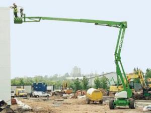 Piattaforme aeree articolate Piattaforme aeree articolate gommate Niftylift HR 17