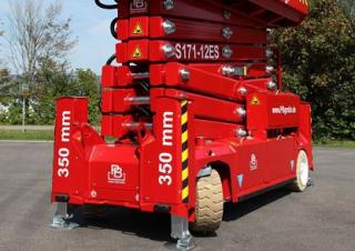 Piattaforme aeree a forbice Piattaforme aeree verticali a pantografo su ruote PB PB S171-12ES
