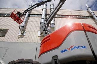 Piattaforme aeree articolate Piattaforme aeree articolate gommate Skyjack SJ 51 AJ