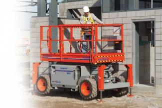 Piattaforme aeree a forbice Piattaforme aeree verticali a pantografo su ruote Skyjack SJ III 6826