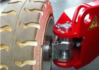 Piattaforme aeree articolate Piattaforme aeree articolate gommate PB Topdino 126