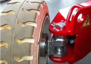 Piattaforme aeree articolate Piattaforme aeree articolate gommate PB Topdino 126 II
