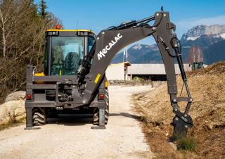 Terne Mecalac TLB990