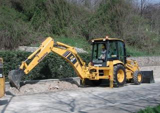 Terne Komatsu WB93R-5 