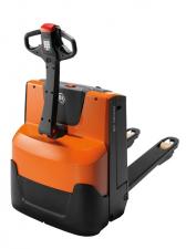 Transpallet elettr. a timone guida terra BT LWE 140