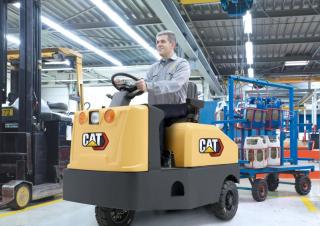 Trattori elettrici Caterpillar NTS30Q