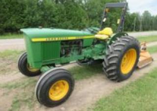 Veicoli Trattori per uso municipale John Deere 2030