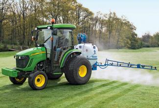 Veicoli Trattori per uso municipale John Deere 4720 