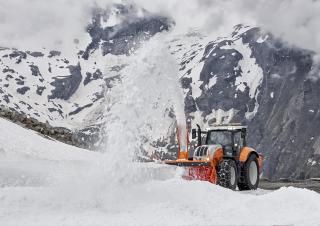 Veicoli Trattori per uso municipale Steyr 6185 CVT Basis