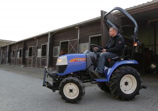 Veicoli Trattori per uso municipale Iseki TM 3185