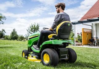 Trattorini tosaerba, Giardino e Giardinaggio John Deere X370