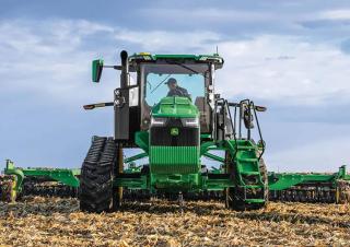 Trattrice agricola cingolati John Deere 8RT 310
