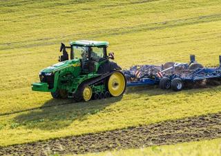 Trattrice agricola cingolati John Deere 8RT 410 
