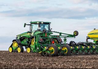 Trattrice agricola cingolati John Deere 8RX 310