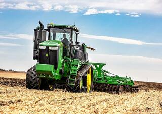 Trattrice agricola cingolati John Deere 9RT 520