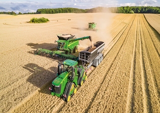 Trattrice agricola cingolati John Deere 9RX 590