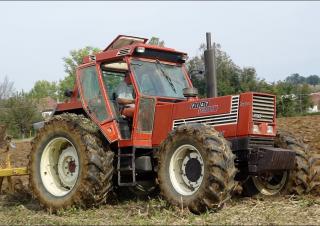 Trattrici agricole - trazione a 4 ruote Fiatagri 1580