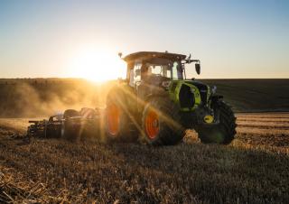 Trattrici agricole - trazione a 4 ruote Claas Arion 530 Cmatic