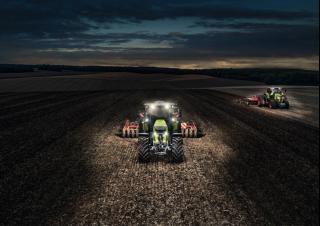 Trattrici agricole - trazione a 4 ruote Claas Axion 810 
