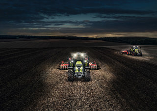 Trattrici agricole - trazione a 4 ruote Claas Axion 830 Cmatic