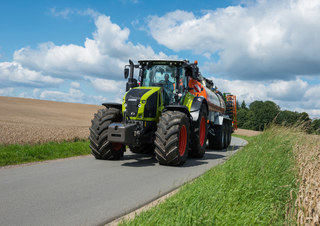 Trattrici agricole - trazione a 4 ruote Claas Axion 960 